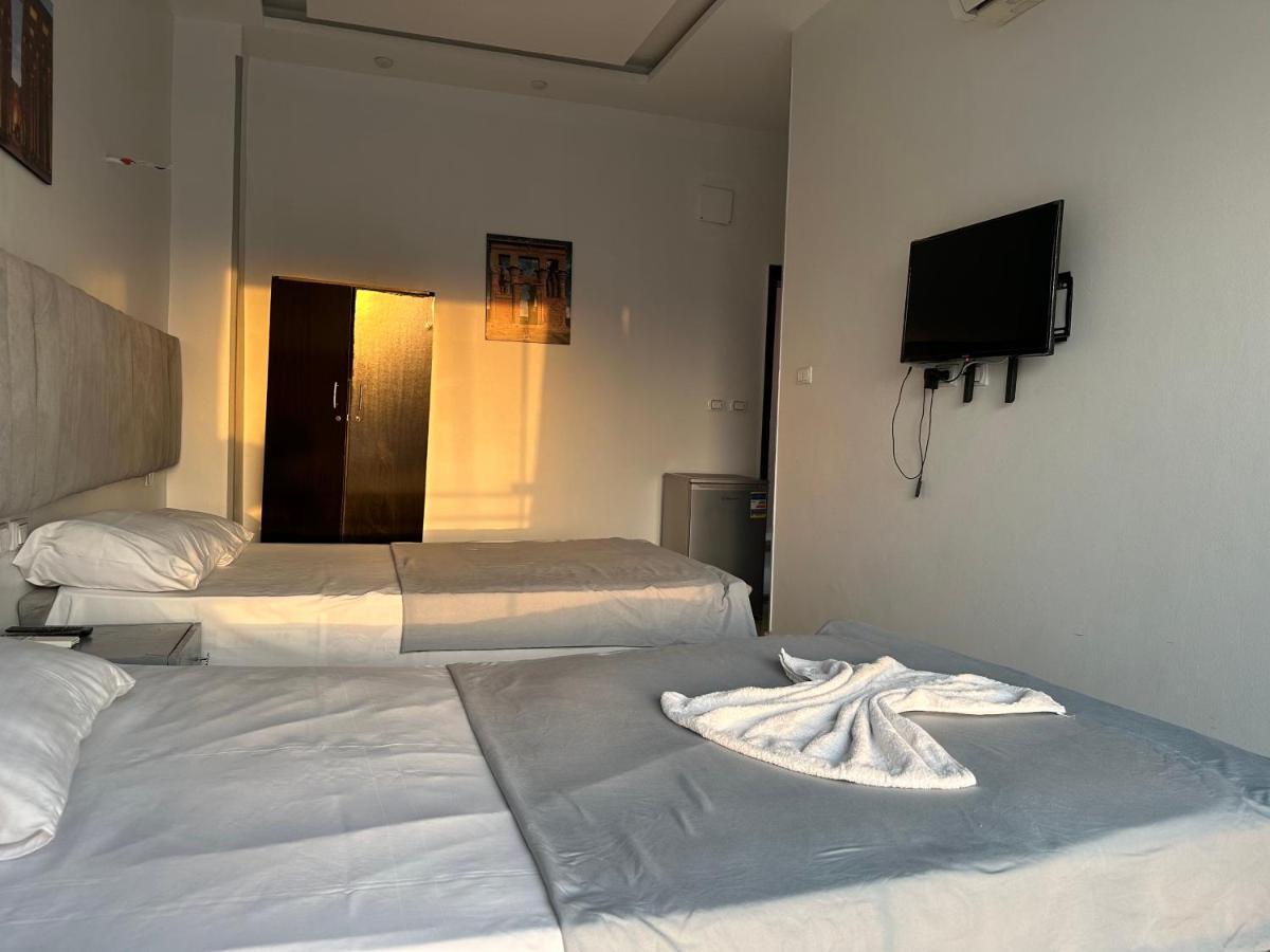Happy Pyramids View Hotel 3*